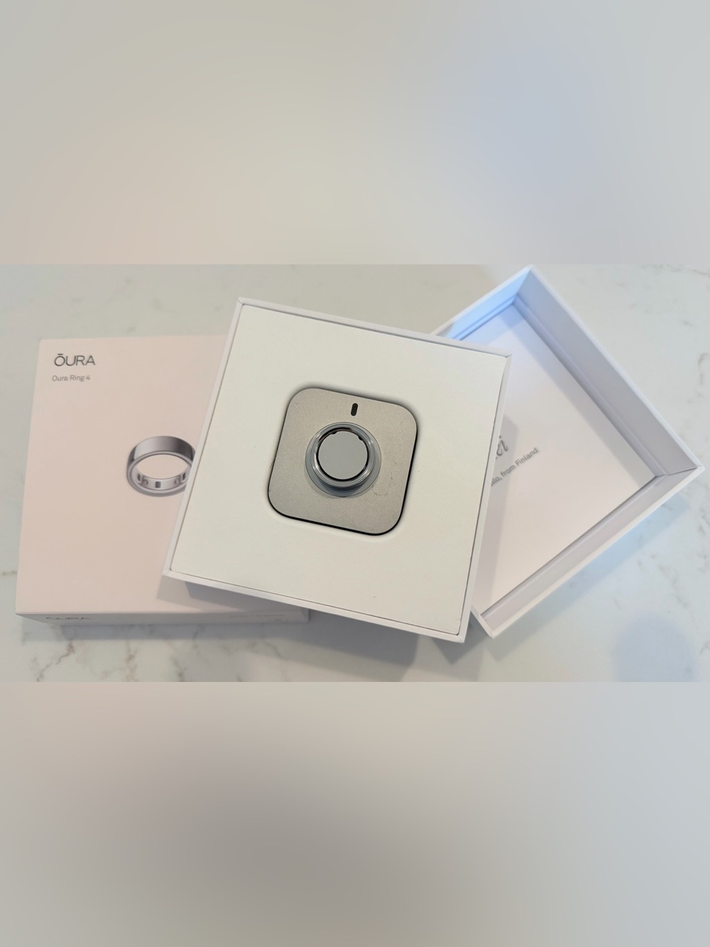 NWT: Oura Ring 4 Set in Silver- Sz 8